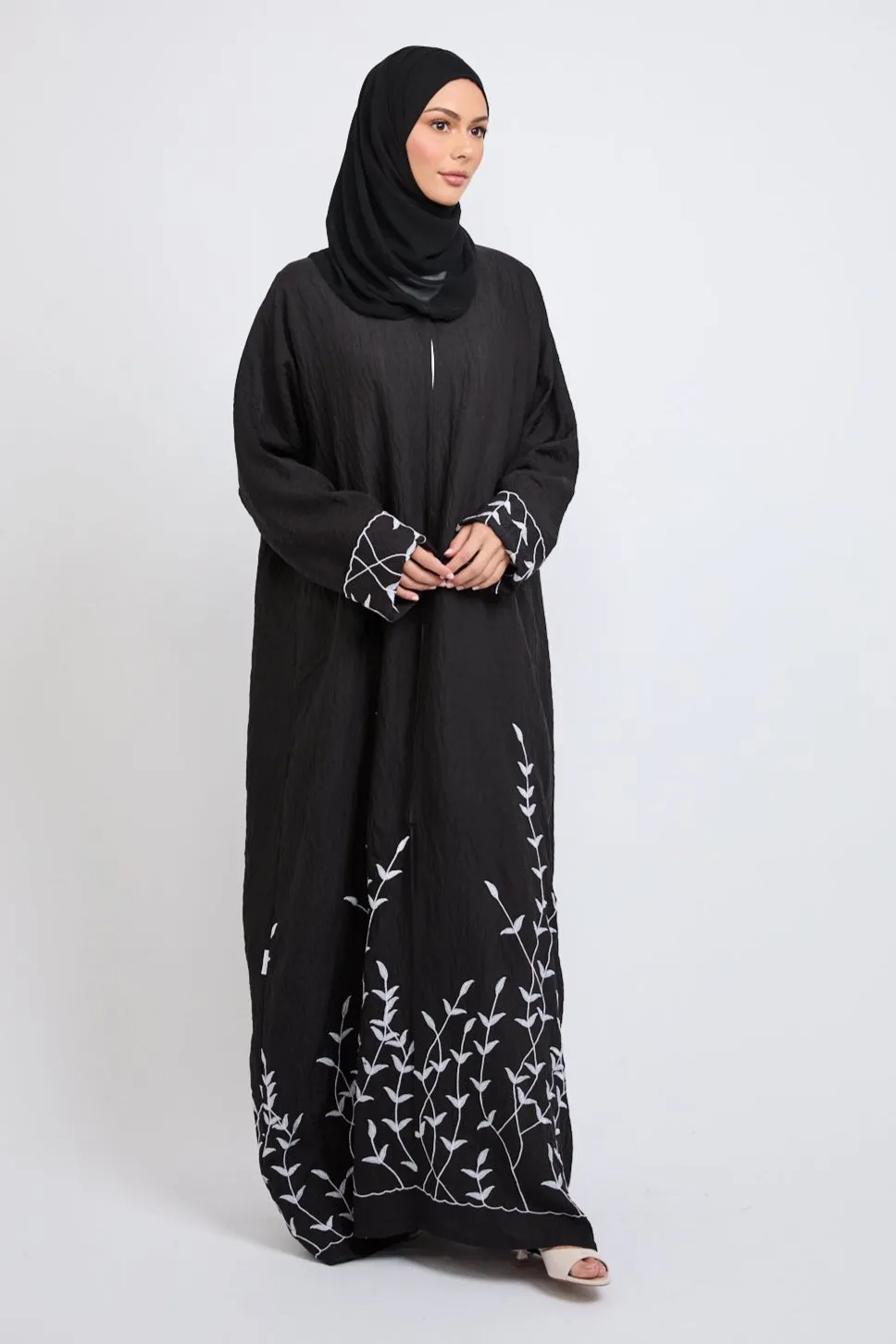 Premium Dahlia Embroidered Open Abaya - Black