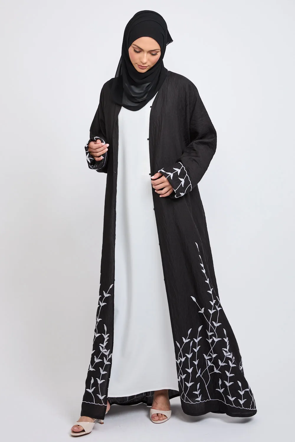 Premium Dahlia Embroidered Open Abaya - Black