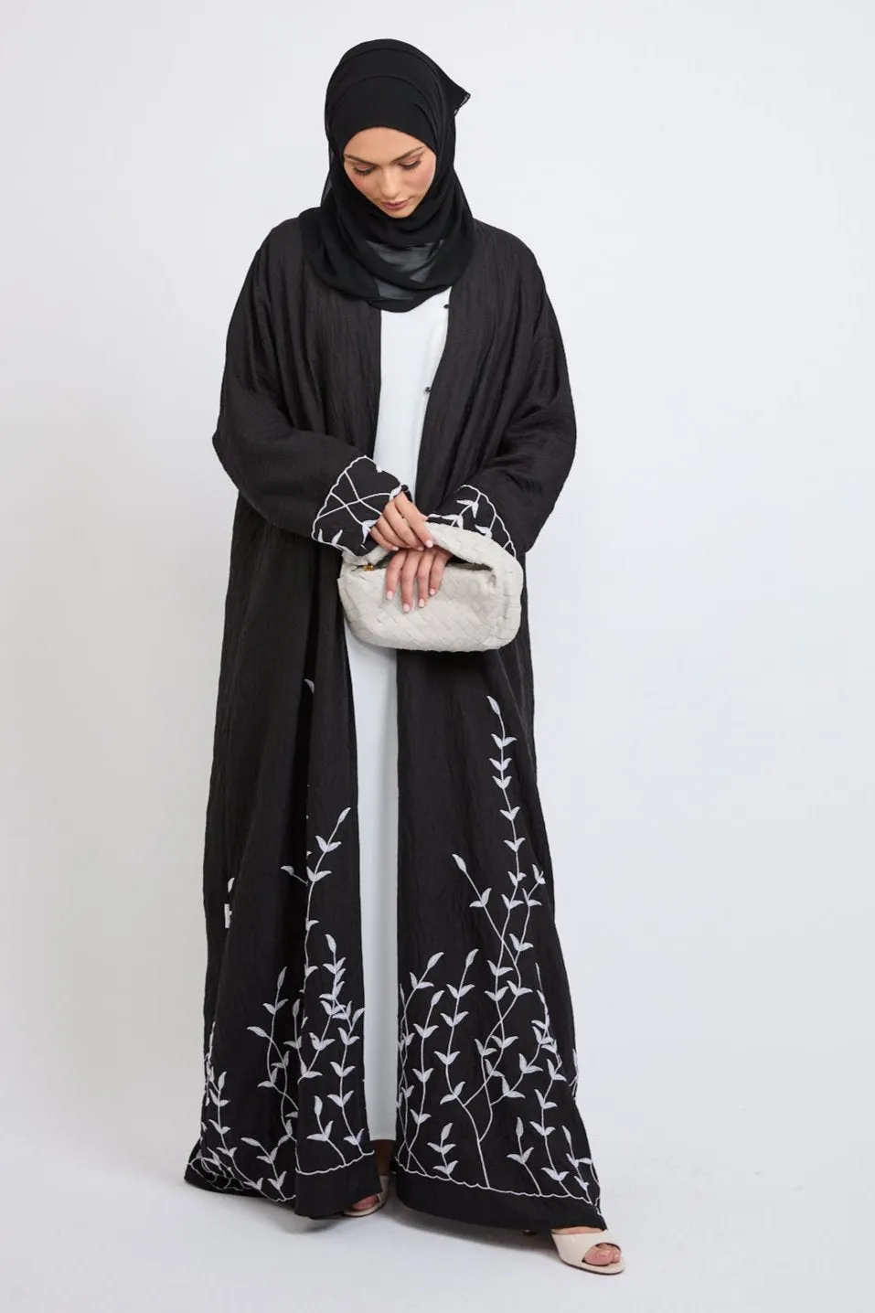 Premium Dahlia Embroidered Open Abaya - Black