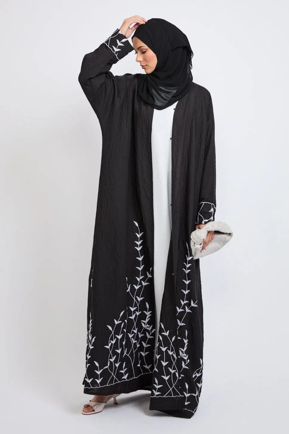 Premium Dahlia Embroidered Open Abaya - Black